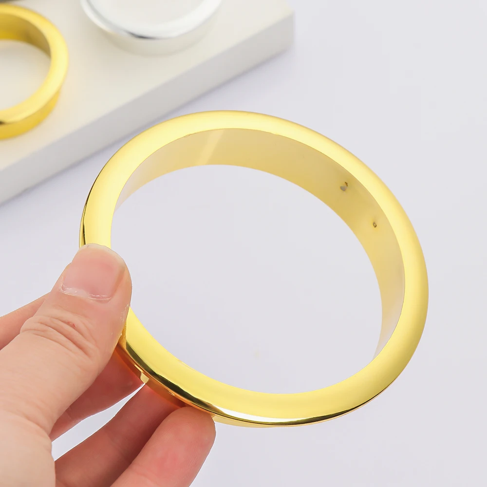 Œillets de câble d'ordinateur  - Furniture Hardware Outlet avis et prix